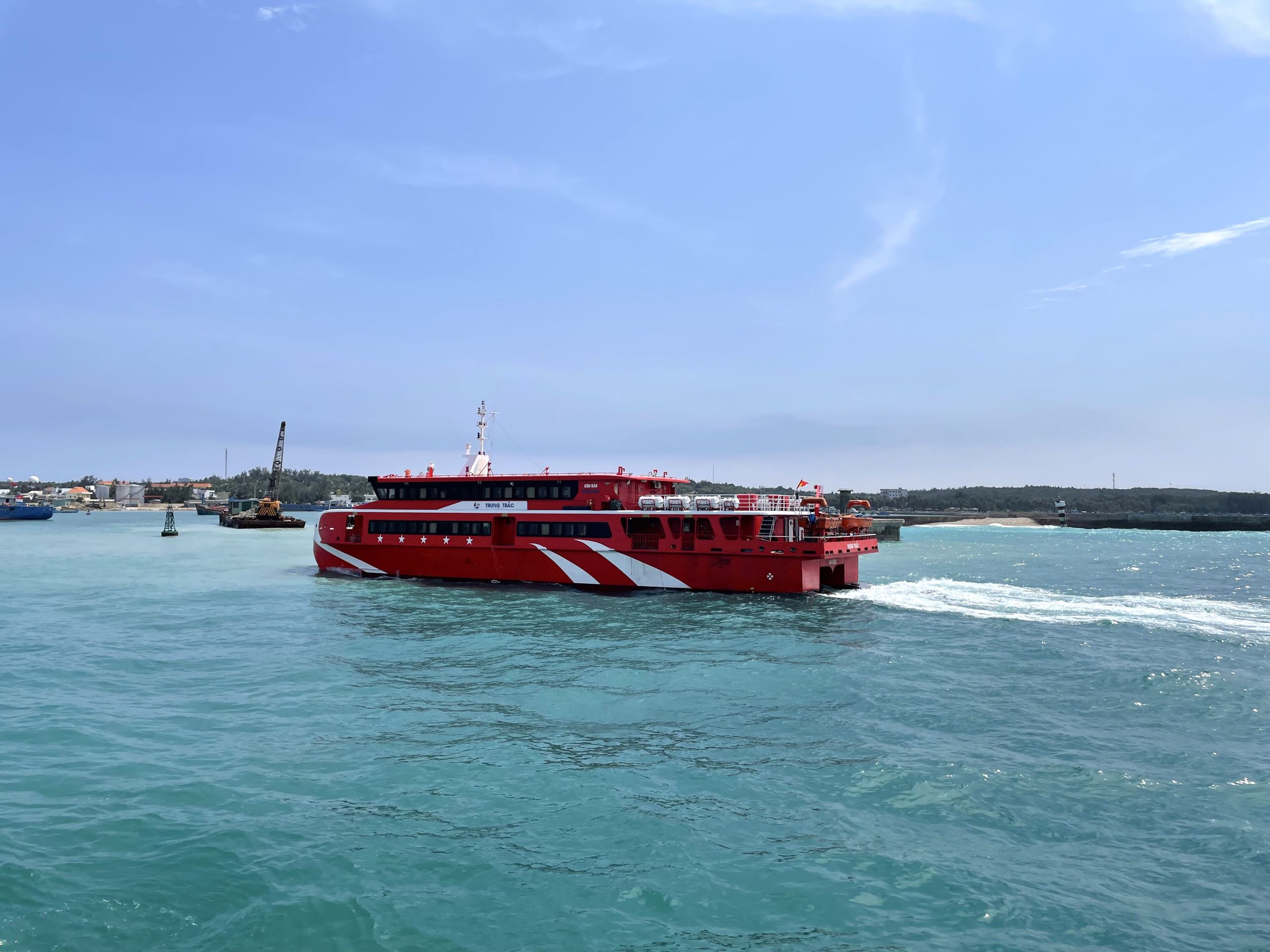 Trung Trac Phu Quy high-speed ferry ticket agency