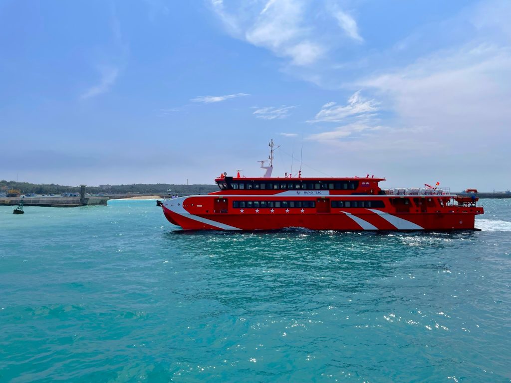 Tàu cao tốc Trưng Trắc Phú Quý