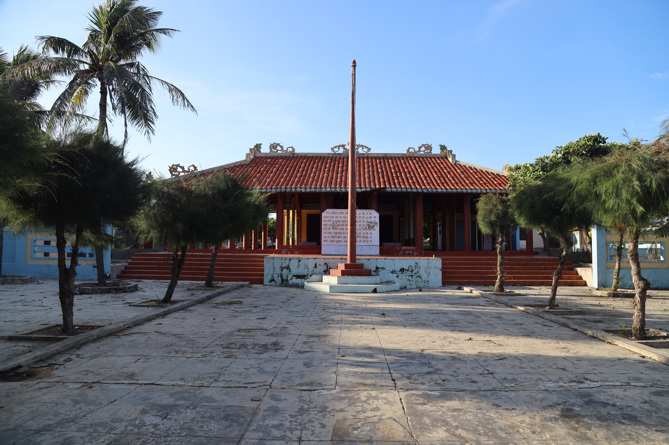 Vạn An Thạnh – Điểm du lịch tâm linh truyền thống tại Phú Quý